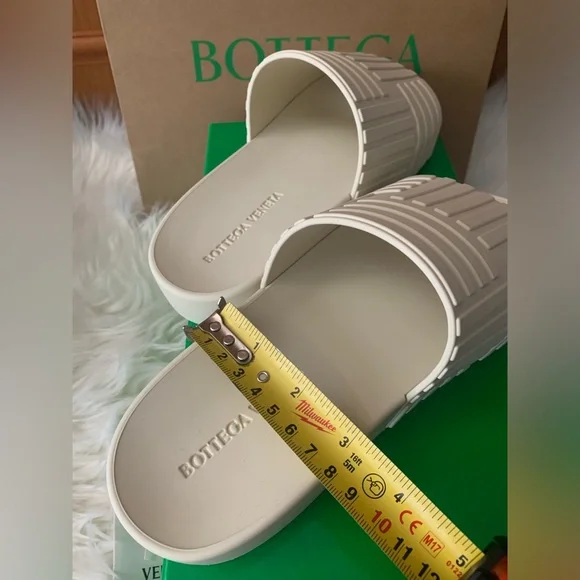 Spanking Brand New Bottega Veneta Summer Slides ❤️❤️ - Picture 10 of 13